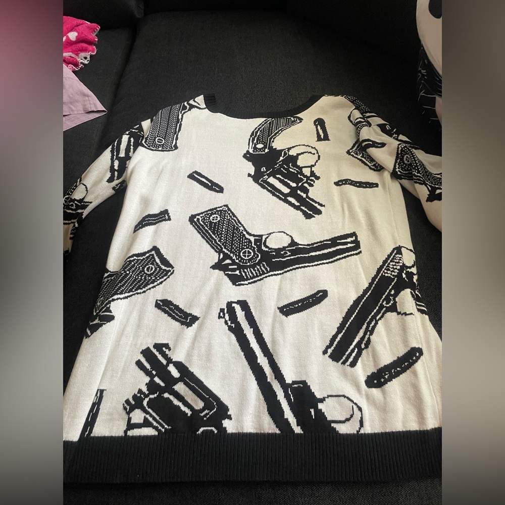 Betsey Johnson Black and White Graphic Sweater - Picture 2 of 7